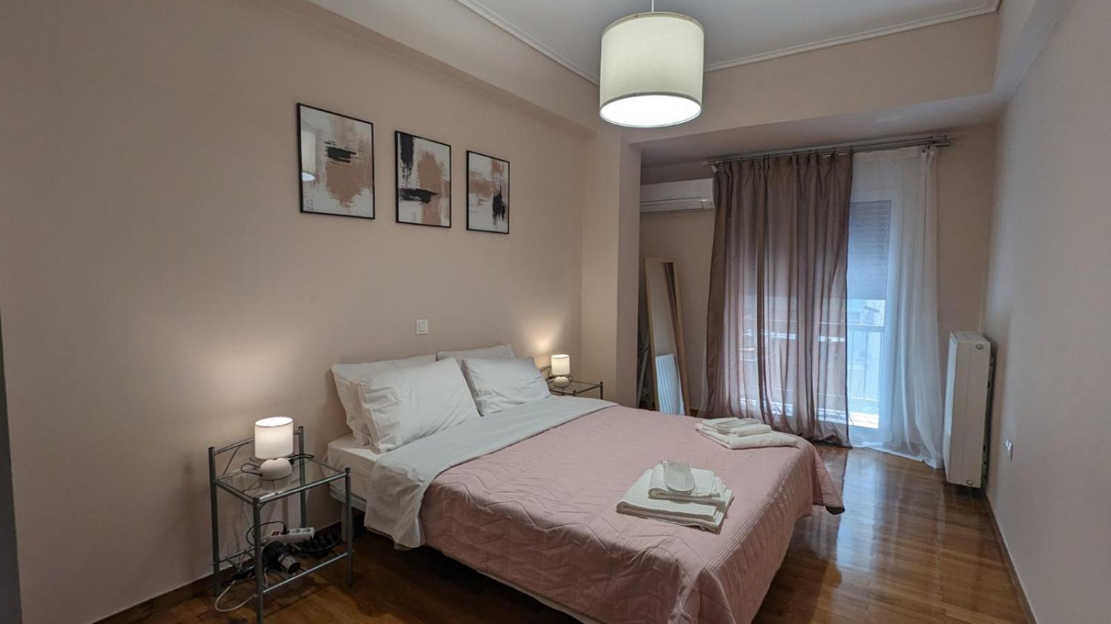 Luxury & Spacious Apartment In Athens Exterior photo